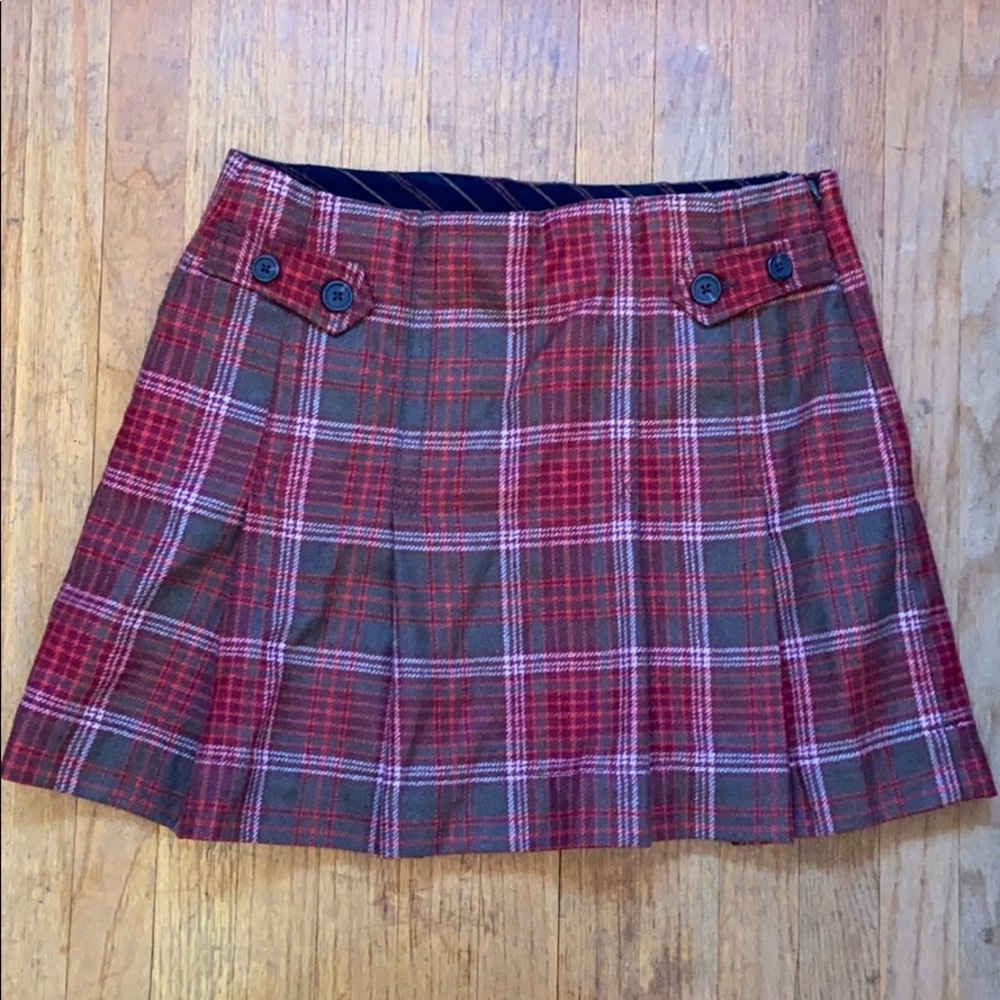GAP Plaid Skirt side Zip Size 8 Brown Red Pleated